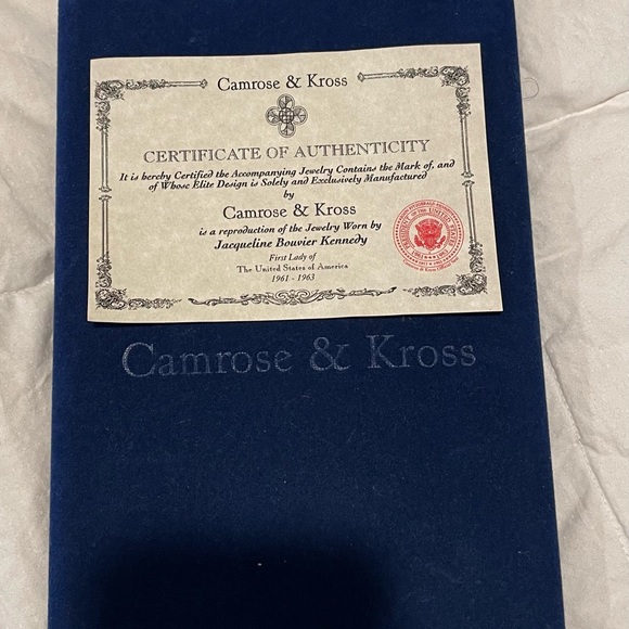 Jacqueline Kennedy Authentic Reproduction Pearls - Picture 5 of 8